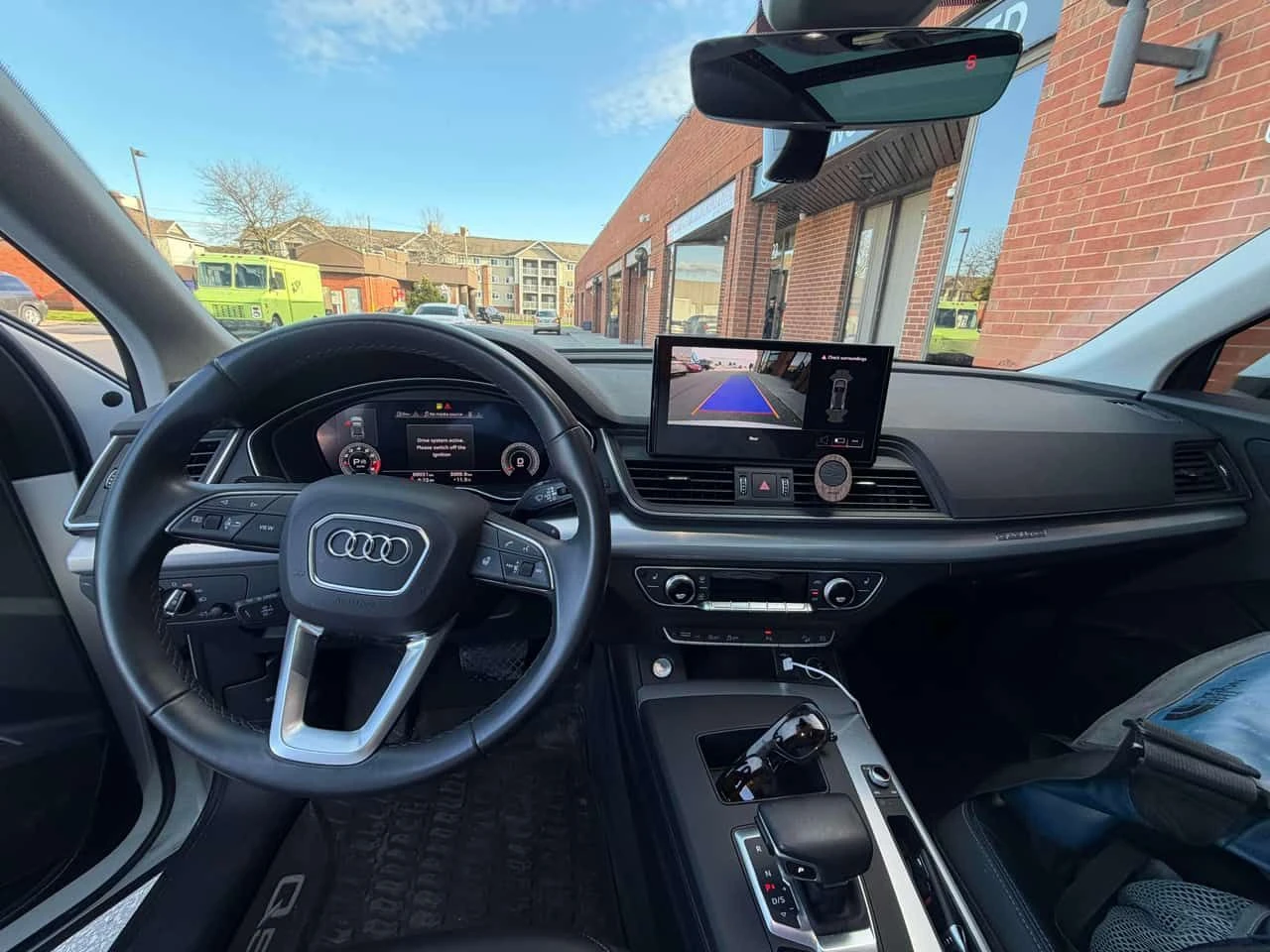 Audi Q5 | DISTRONIC | ПАНОРАМА | + Гуми | CARFAX , снимка 9 - Автомобили и джипове - 54373519