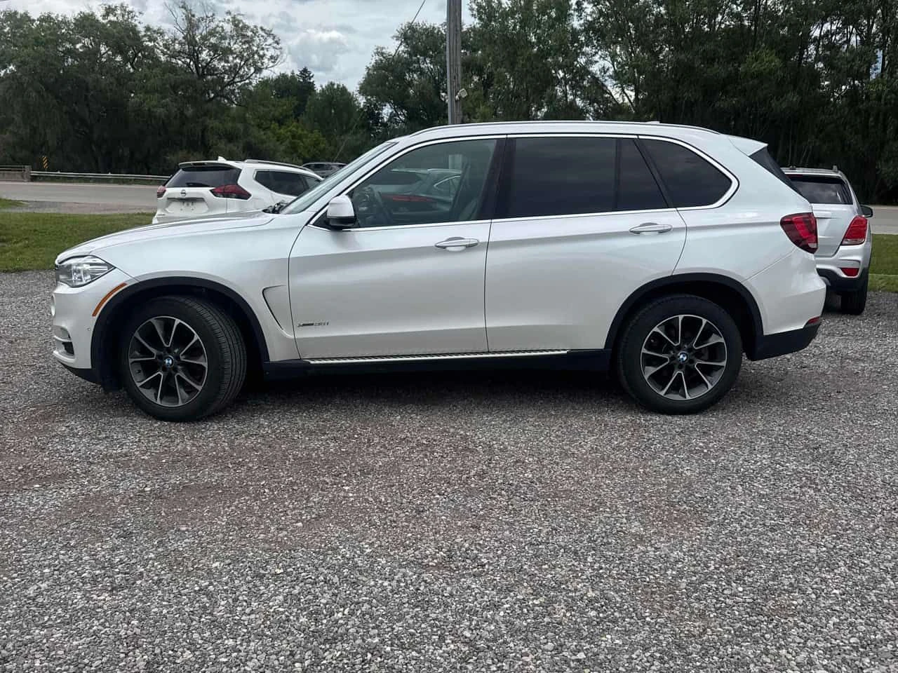 BMW X5 XDRIVE * DIGITAL* 360 KAMЕРА* ПАНОРАМА* HEAD UP* , снимка 3 - Автомобили и джипове - 55040455