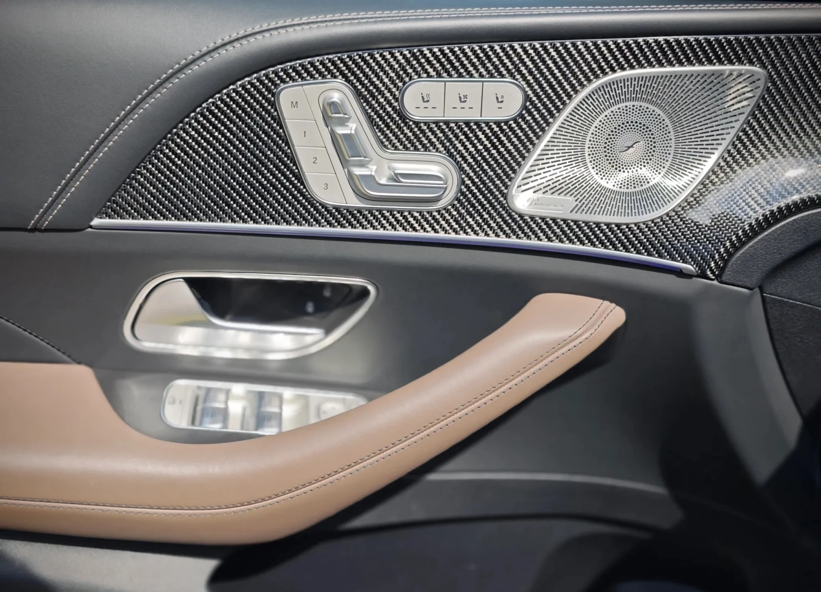 Mercedes-Benz GLE 63 S AMG V8 EQ Boost 4MATIC+ LARTE DESIGN, снимка 10 - Автомобили и джипове - 55203078