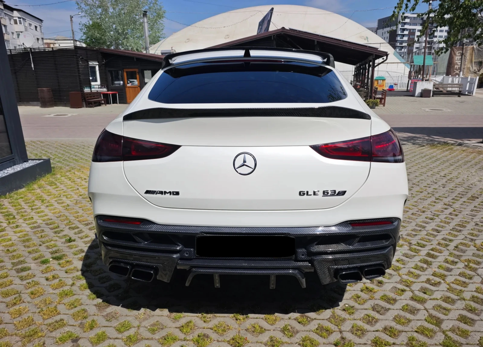 Mercedes-Benz GLE 63 S AMG V8 EQ Boost 4MATIC+ LARTE DESIGN, снимка 3 - Автомобили и джипове - 55203078