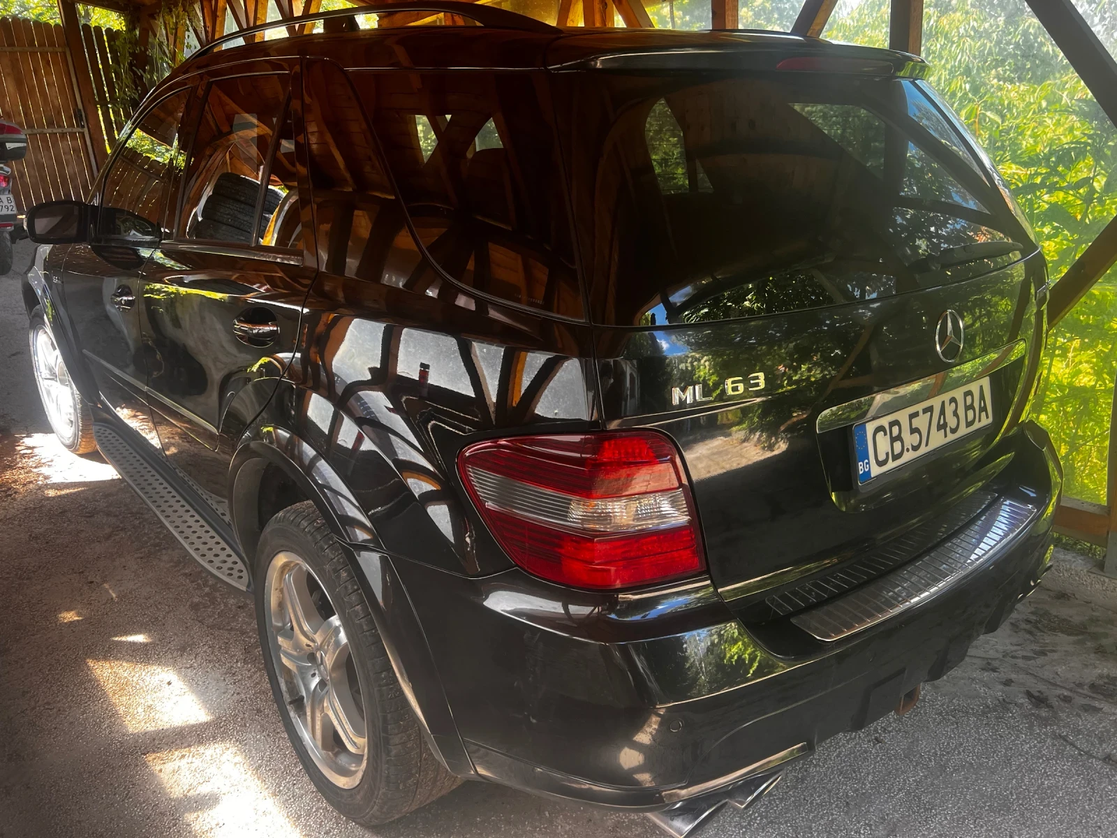 Mercedes-Benz ML 63 AMG, снимка 3 - Автомобили и джипове - 55834318