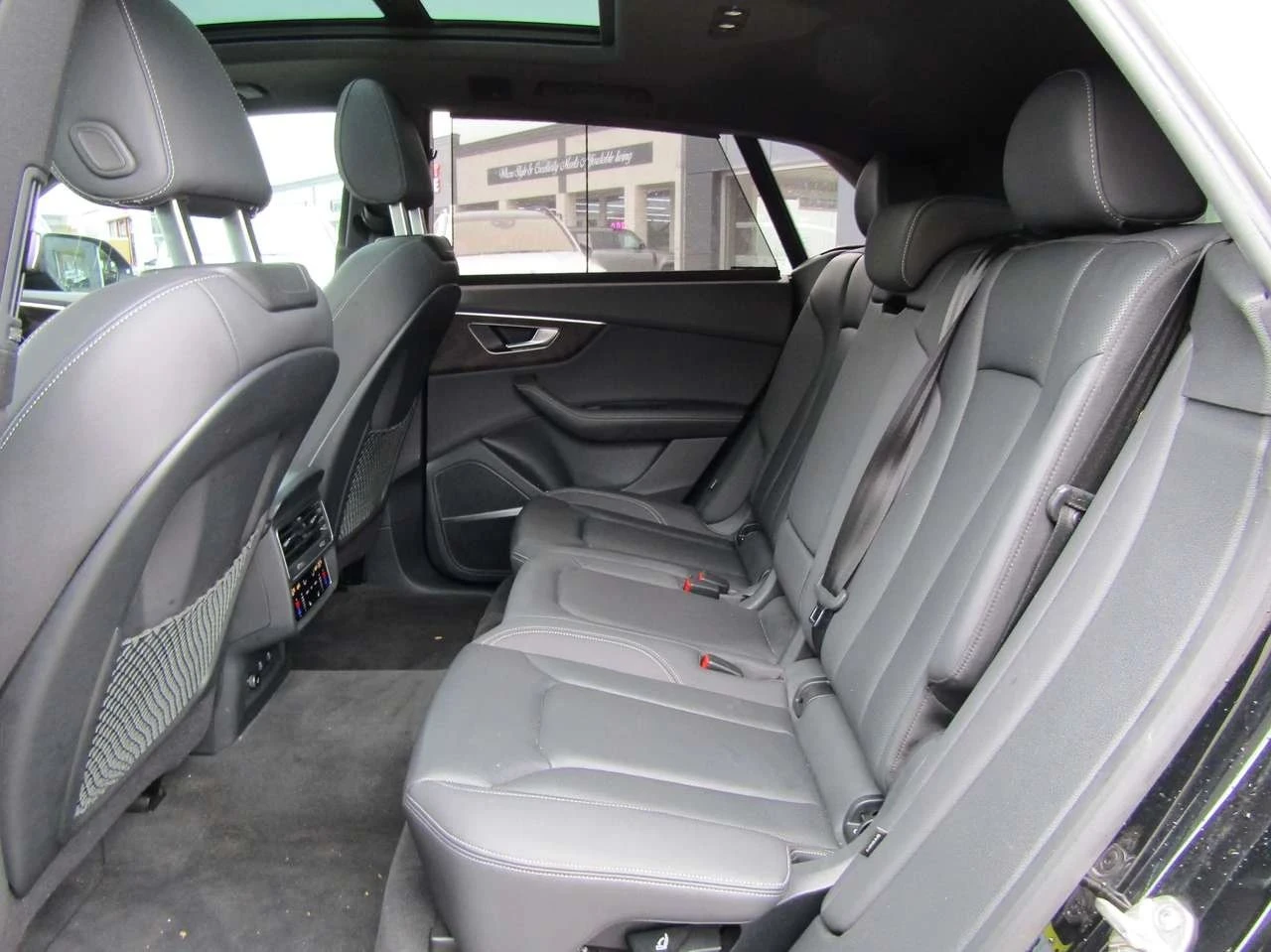 Audi Q8, снимка 15 - Автомобили и джипове - 56689567