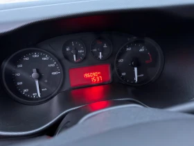 Iveco 35c15 3.0L* КЛИМА* ТОРСИОН* СР.БАЗА* 3.5т, снимка 11 - Бусове и автобуси - 53610962