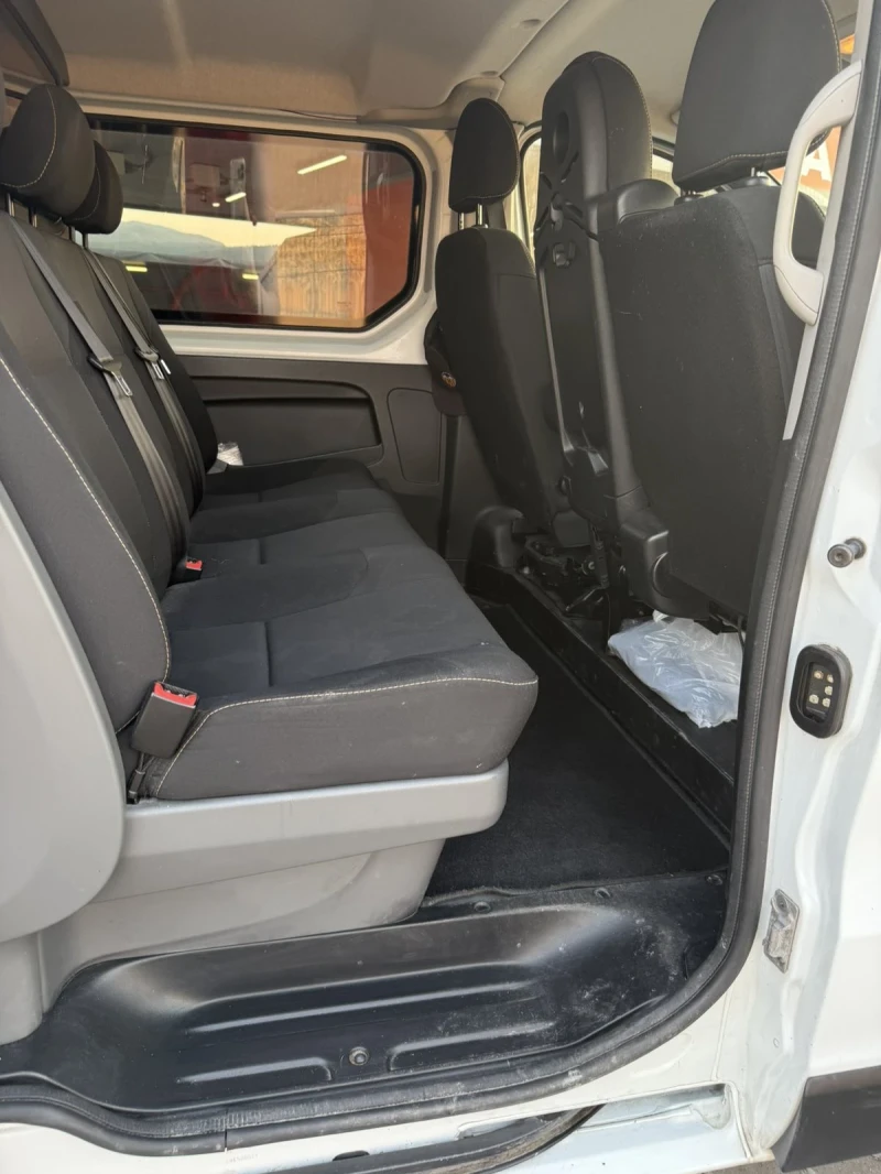 Renault Trafic 1.6dci, снимка 7 - Бусове и автобуси - 52635261