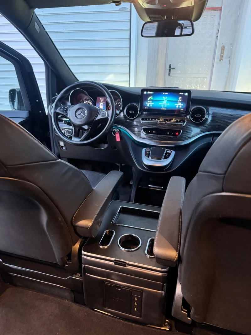 Mercedes-Benz V 250, снимка 14 - Бусове и автобуси - 53446499