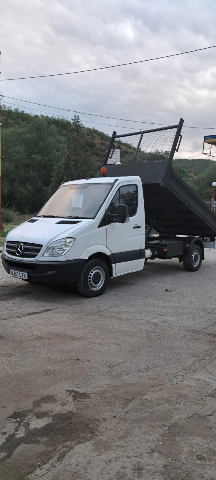 Mercedes-Benz Sprinter 311 * ЛИЗИНГ * САМОСВАЛ * 2.2 CDI. , снимка 2 - Бусове и автобуси - 47110608