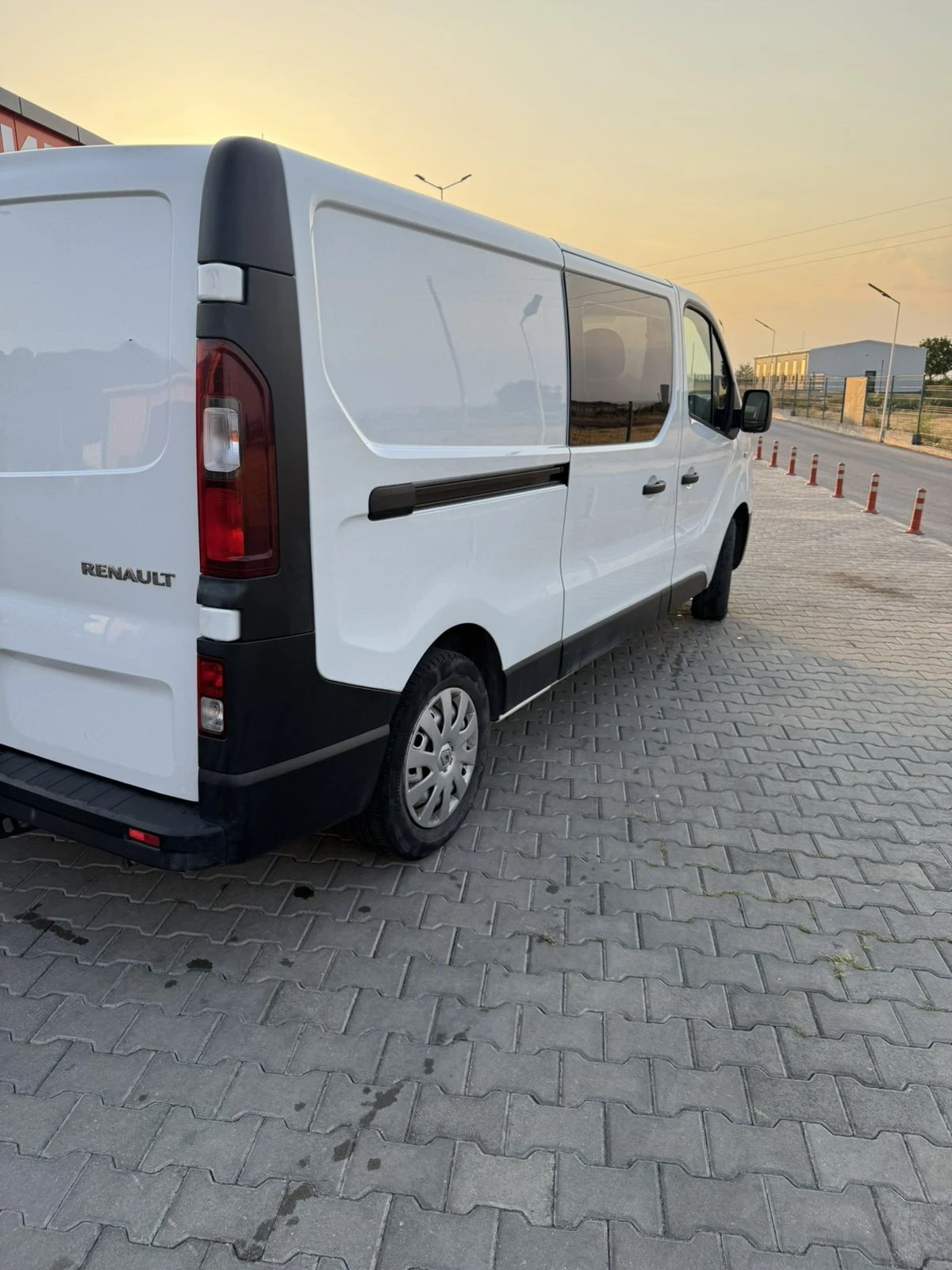 Renault Trafic 1.6dci | Mobile.bg   12