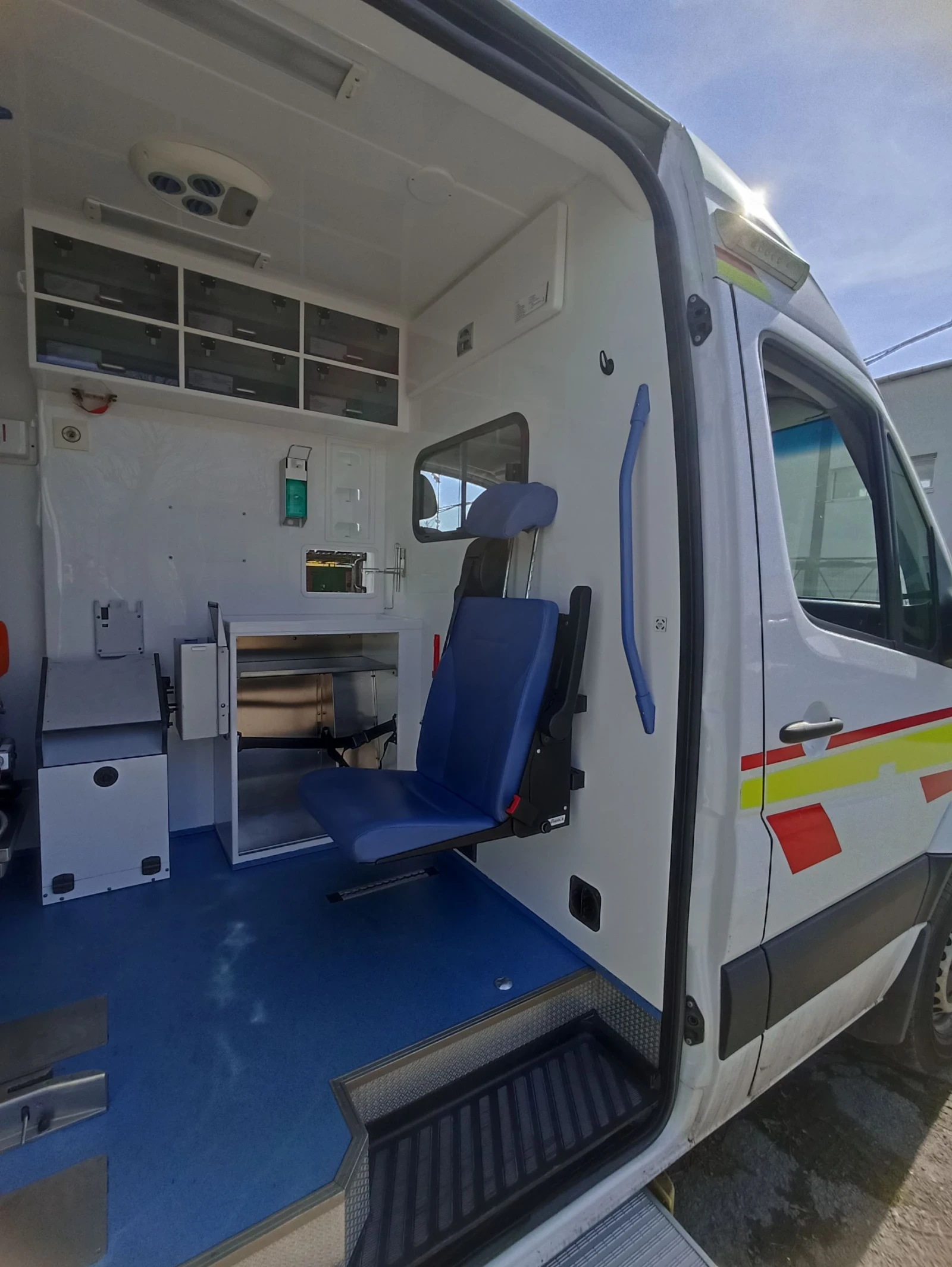 Mercedes-Benz Sprinter 316 4Х4 Евро6, снимка 11 - Бусове и автобуси - 54008687