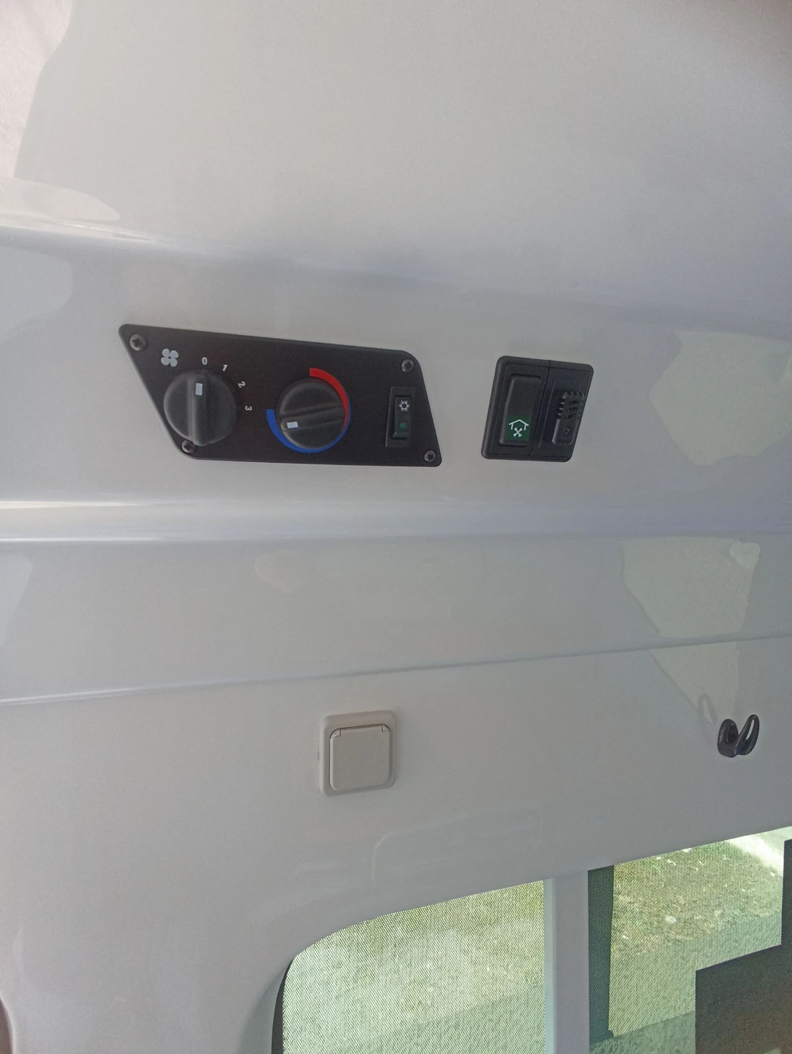 Mercedes-Benz Sprinter 316 4Х4 Евро6, снимка 10 - Бусове и автобуси - 54008687