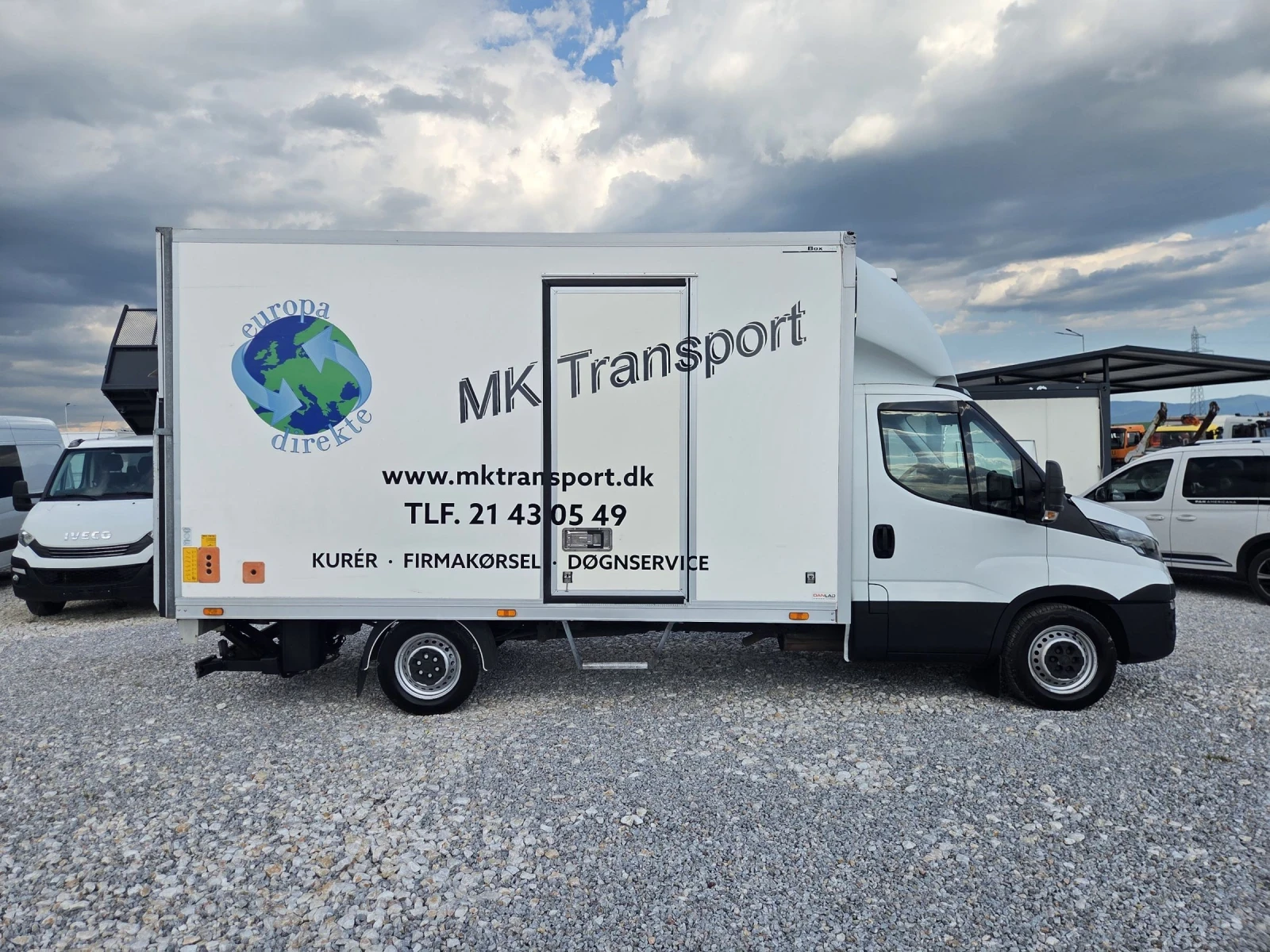 Iveco Daily 35-160, Хладилен, Падащ борд, 4.20 метра, Климатик, снимка 8 - Бусове и автобуси - 54691918