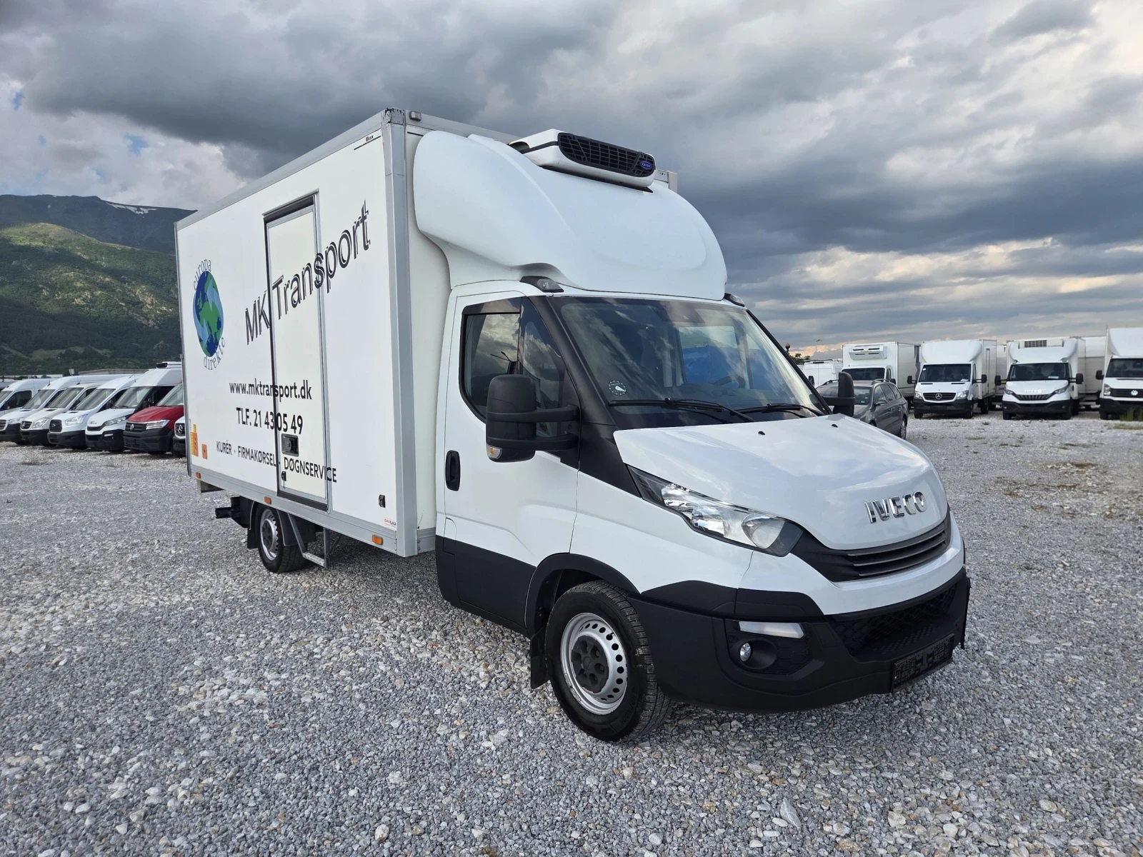 Iveco Daily 35-160, Хладилен, Падащ борд, 4.20 метра, Климатик, снимка 9 - Бусове и автобуси - 54691918
