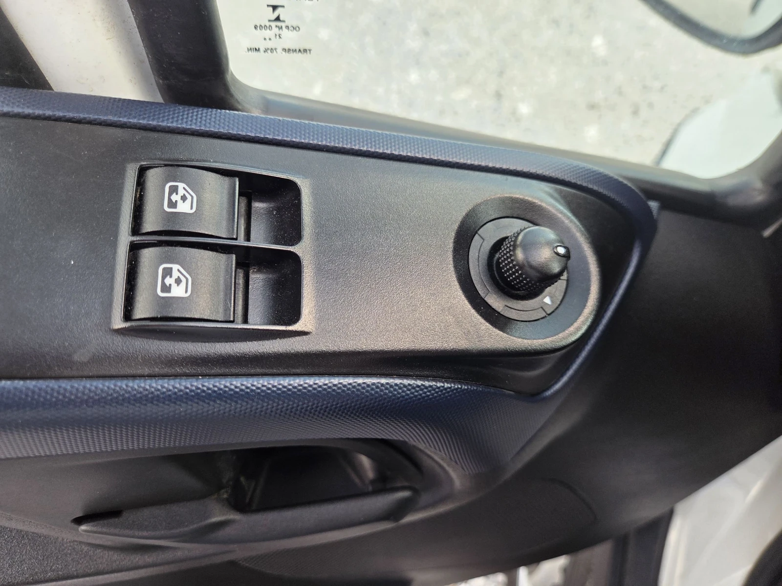 Iveco Daily 35-160, Хладилен, Падащ борд, 4.20 метра, Климатик, снимка 14 - Бусове и автобуси - 54691918