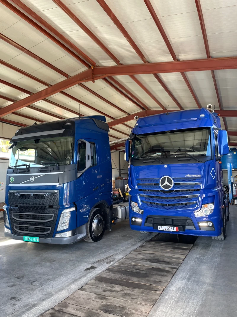 Volvo Fh МЕГА Композиция. Волво 2016. Шмиц 2018  , снимка 14 - Камиони - 53006505