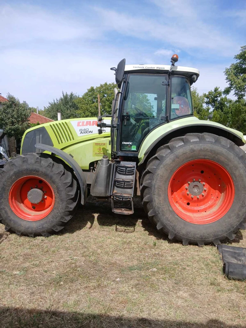 Трактор Claas AXION 840 CMATIC, снимка 3 - Селскостопанска техника - 52451080