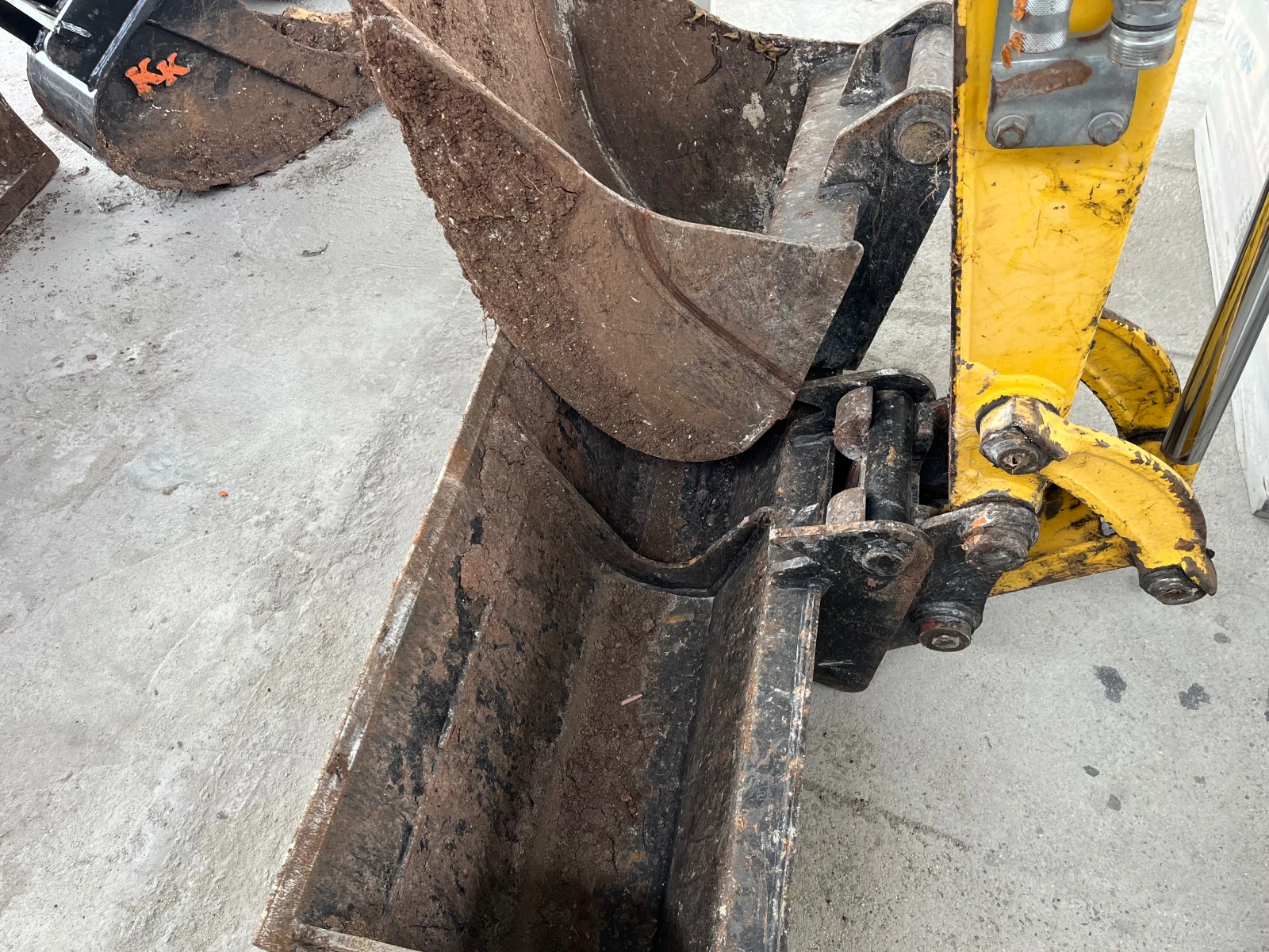 Багер Komatsu PC 35 MR, снимка 6 - Индустриална техника - 54742537