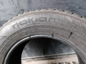 Гуми Зимни 235/65R17, снимка 5 - Гуми и джанти - 39151436