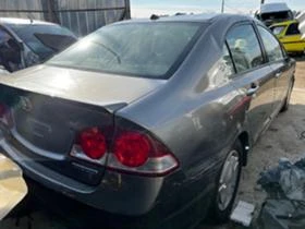 Honda Civic 1.3 hibrid, снимка 4