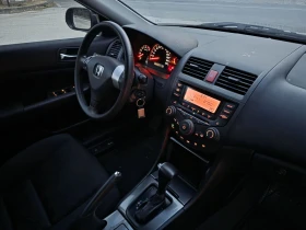 Honda Accord 2.0 i-VTEC 155кс Автоматик Климатик, снимка 13