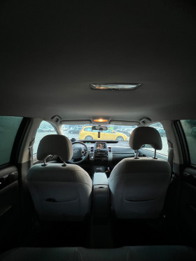 Toyota Prius, снимка 7 - Автомобили и джипове - 45422125
