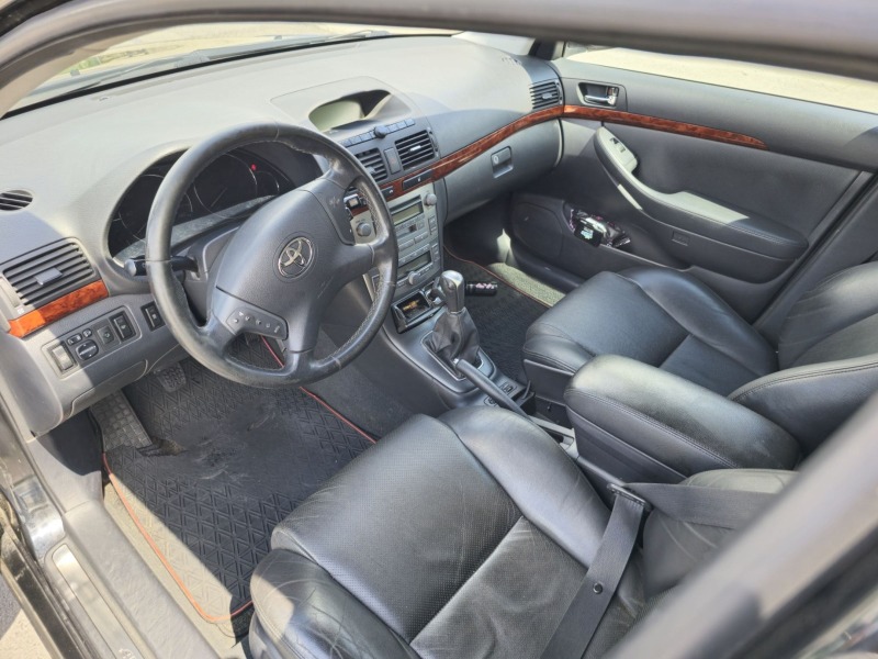 Toyota Avensis 2.0 D-4D, снимка 11 - Автомобили и джипове - 45943257
