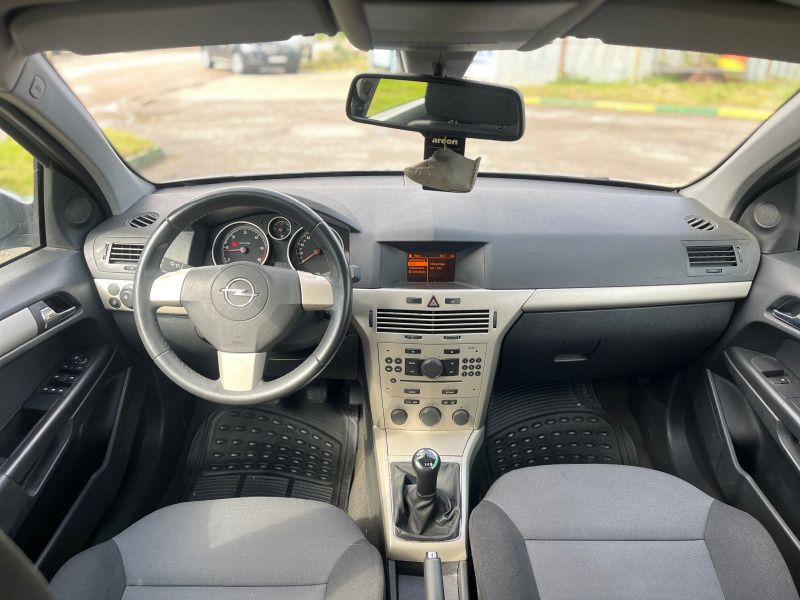 Opel Astra 1.3 CDTi Face, снимка 8 - Автомобили и джипове - 46463018