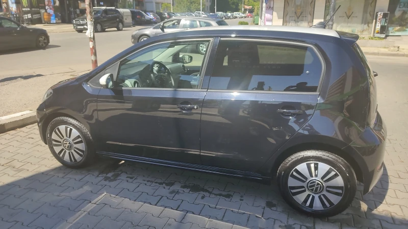 VW Up E-up Style 36.8Kwh, снимка 2 - Автомобили и джипове - 48132434