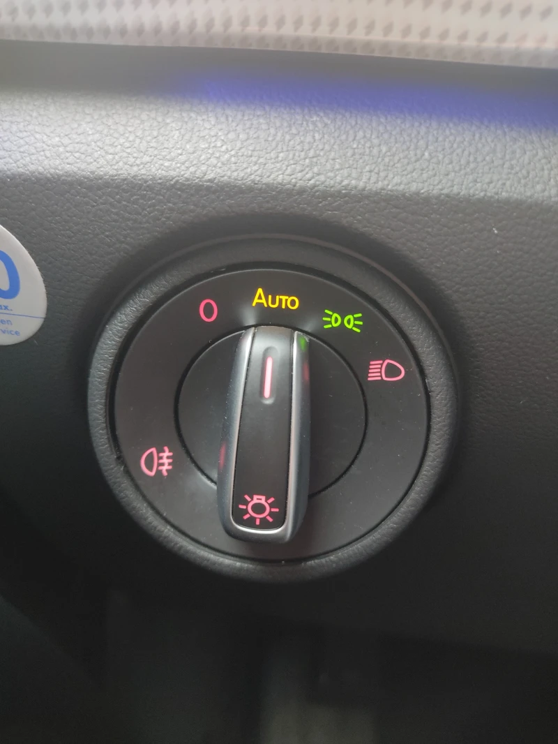 VW Up E-up Style 36.8Kwh, снимка 9 - Автомобили и джипове - 48132434