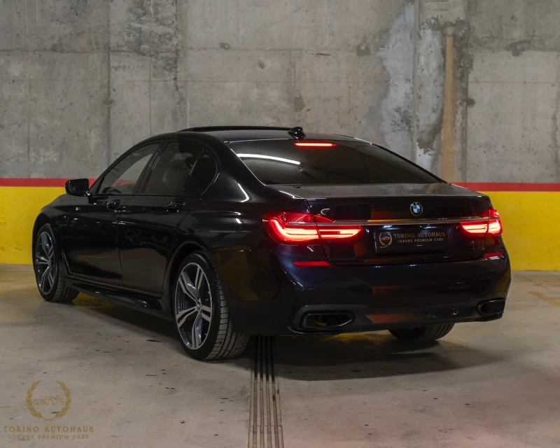 BMW 730 xDrive* M-PACKET* HEAD-UP* KEYLESS* LEASER* H&K* , снимка 3 - Автомобили и джипове - 49574414