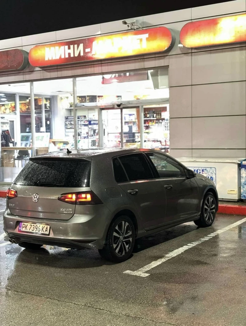 VW Golf, снимка 1 - Автомобили и джипове - 49539495