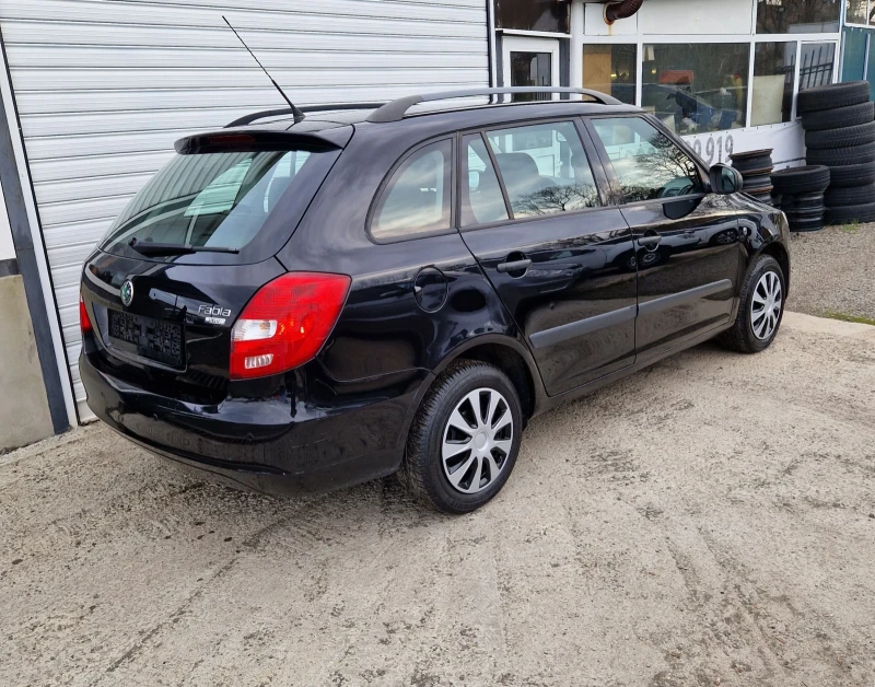 Skoda Fabia 1.4i 86к.с, снимка 10 - Автомобили и джипове - 49547257