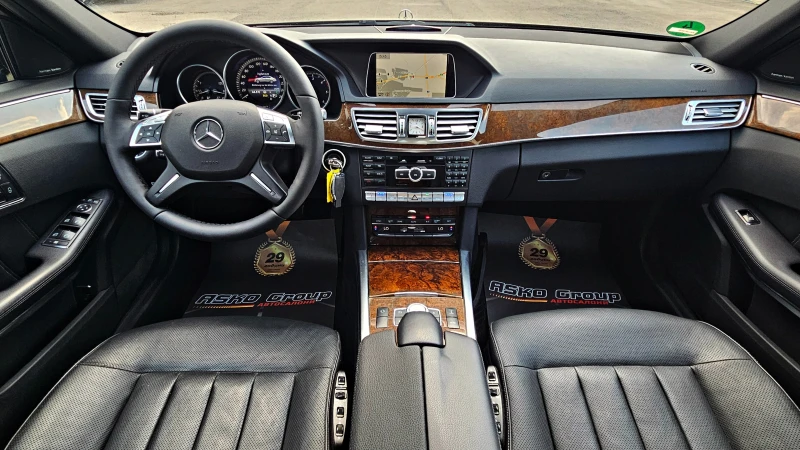 Mercedes-Benz E 350 ! AMG/4MAT/GERMAN/DIST/ОБДУХ/AMBIENT/HARMAN/LIZING, снимка 8 - Автомобили и джипове - 51131524