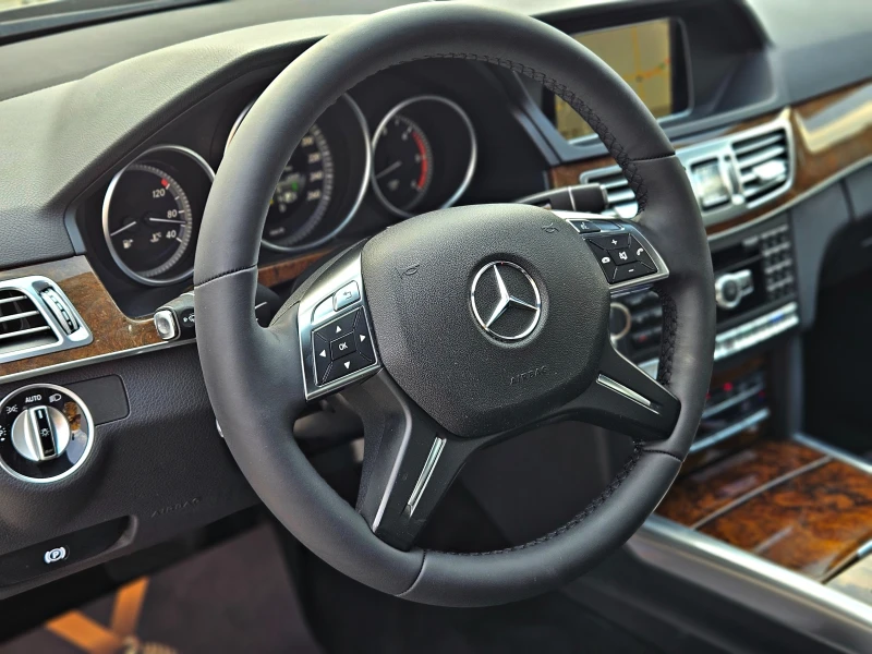 Mercedes-Benz E 350 ! AMG/4MAT/GERMAN/DIST/ОБДУХ/AMBIENT/HARMAN/LIZING, снимка 10 - Автомобили и джипове - 51131524