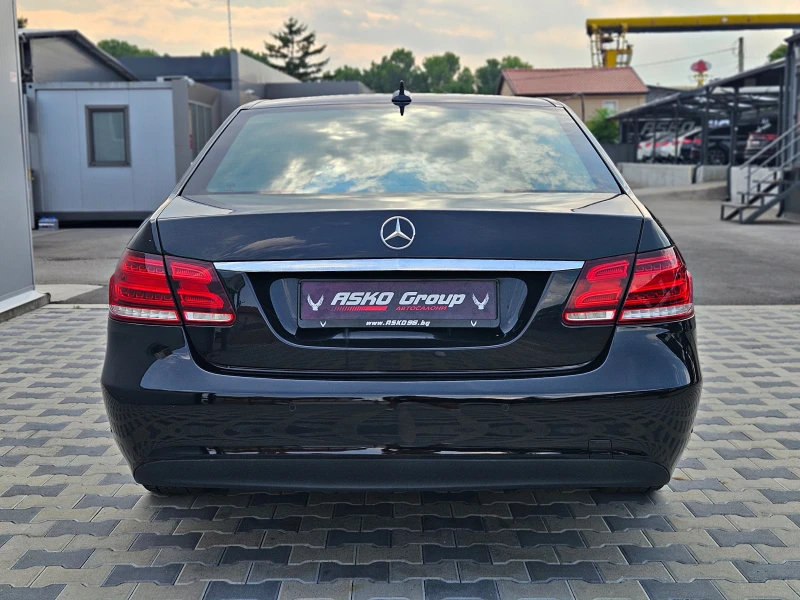 Mercedes-Benz E 350 ! AMG/4MAT/GERMAN/DIST/ОБДУХ/AMBIENT/HARMAN/LIZING, снимка 6 - Автомобили и джипове - 51131524