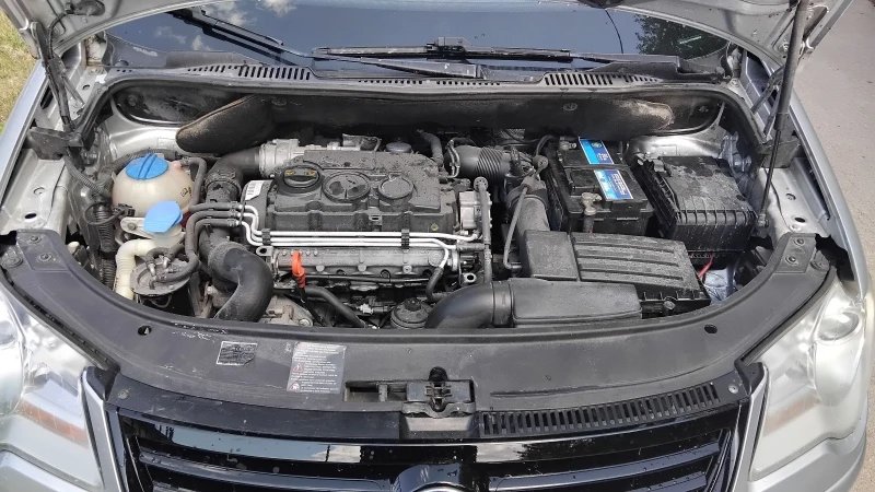 VW Touran 1.9tdi DSG, снимка 11 - Автомобили и джипове - 52515587