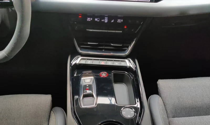 Audi E-Tron GT QUATTRO/476HP/ACC/MATRIX-LED/PANO/360/760v, снимка 11 - Автомобили и джипове - 52165947