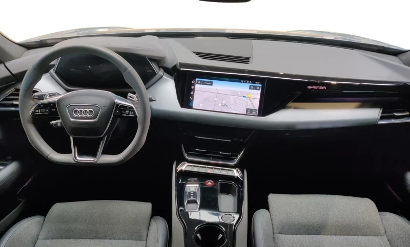 Audi E-Tron GT QUATTRO/476HP/ACC/MATRIX-LED/PANO/360/760v, снимка 8 - Автомобили и джипове - 52165947