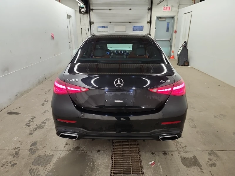 Mercedes-Benz C 300 4MATIC* DISTRONIC* 360CAM* AUTO-PARKING* PANOROOF*, снимка 5 - Автомобили и джипове - 53152603