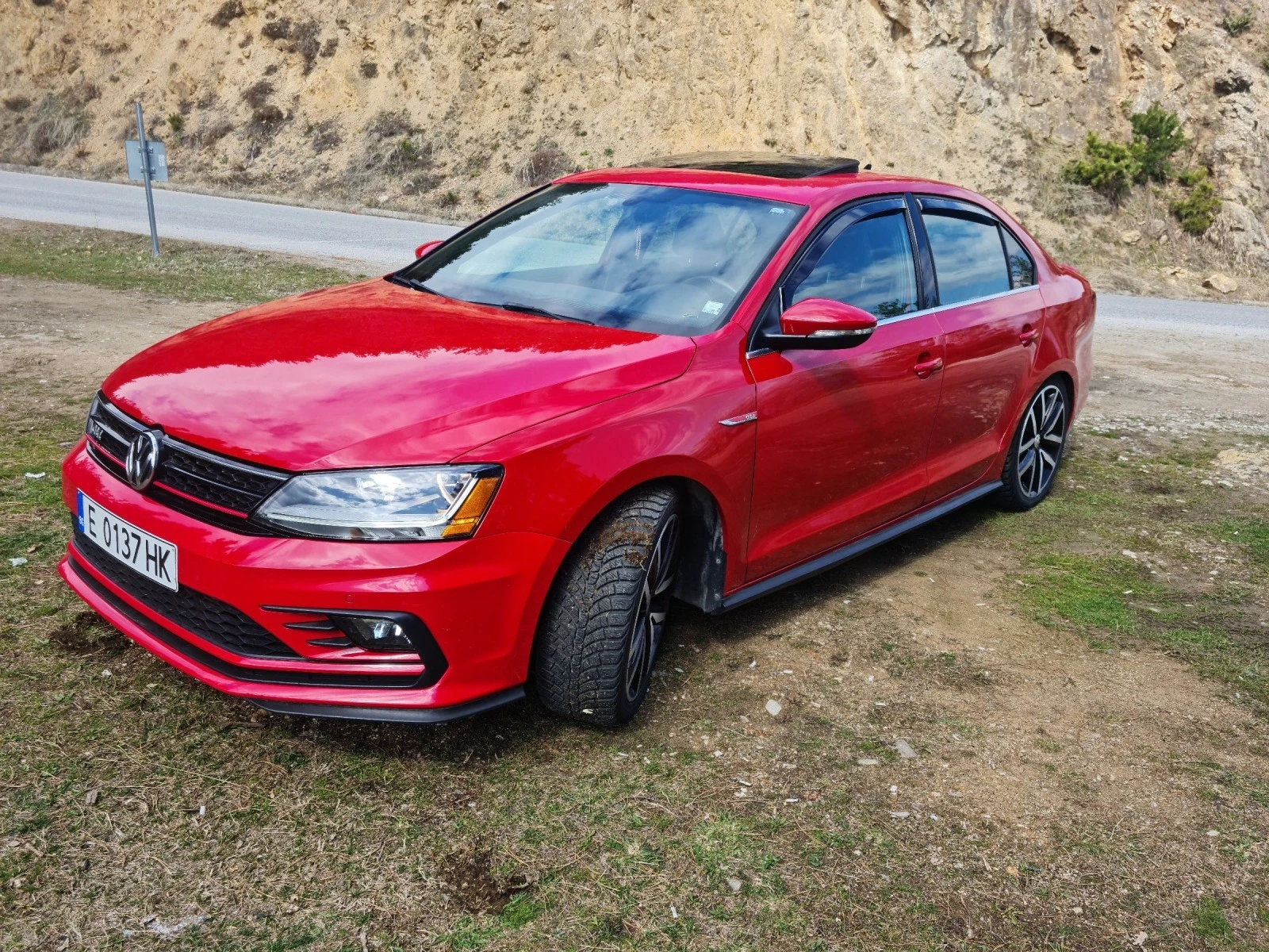 VW Jetta Американска jetta GLI 2018г. 79000км. - изображение 5