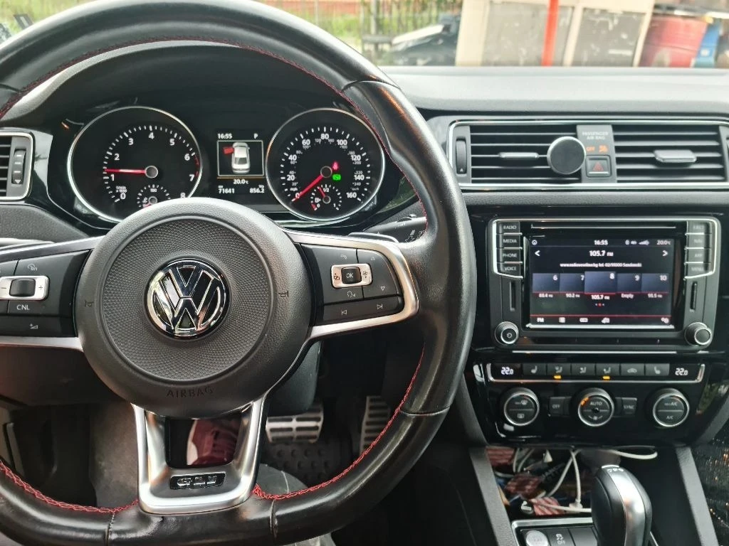 VW Jetta Американска jetta GLI 2018г. 79000км. - изображение 7