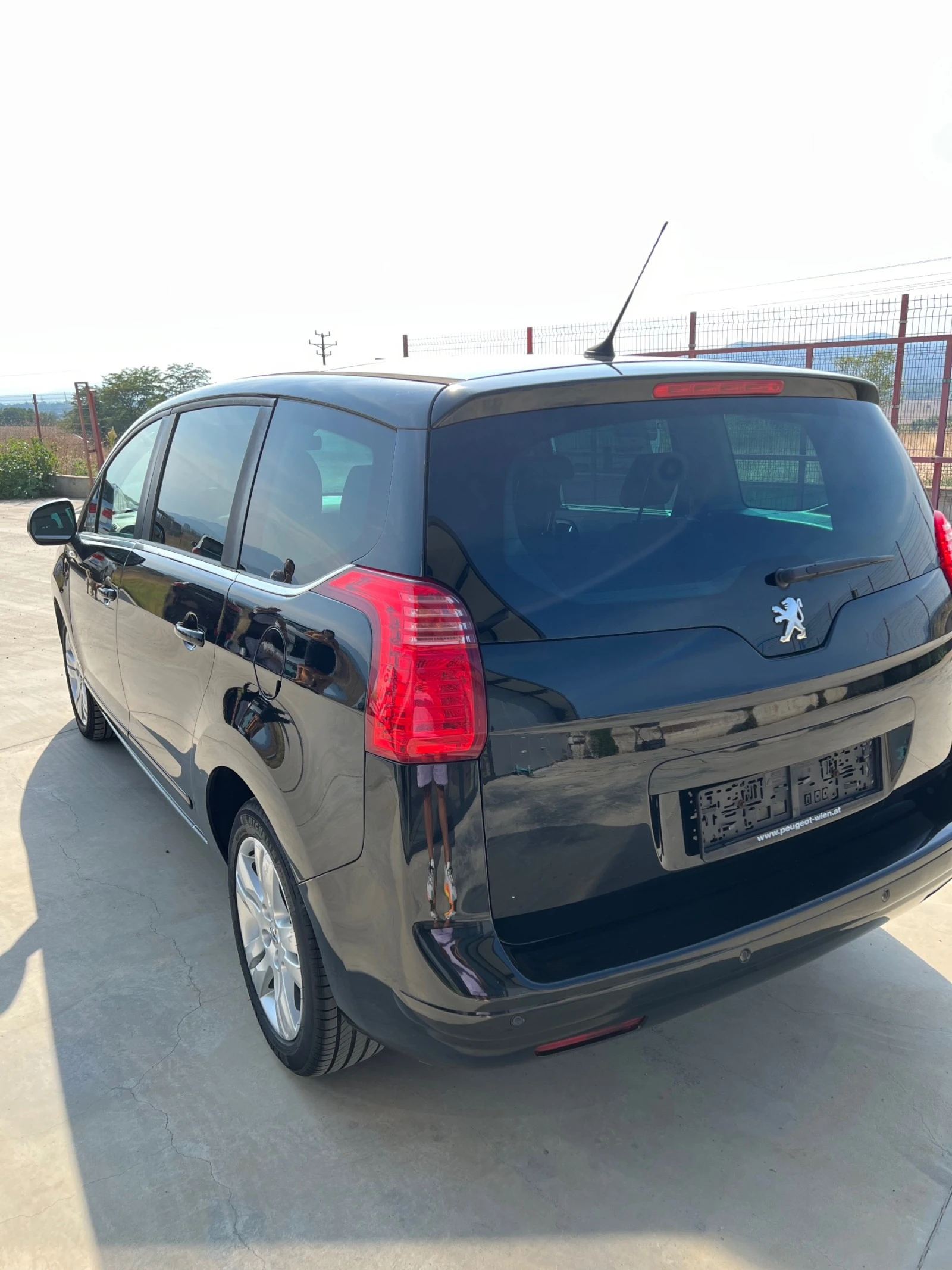 Peugeot 5008 2.0HDI  - изображение 4