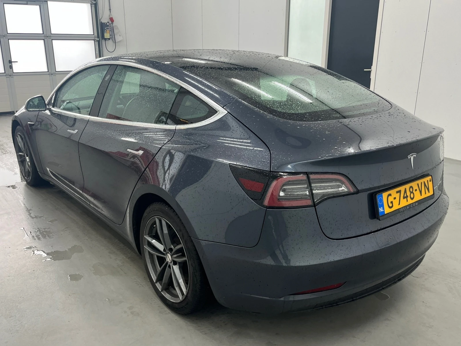 Tesla Model 3  4х4 Европейска Гаранция - изображение 4