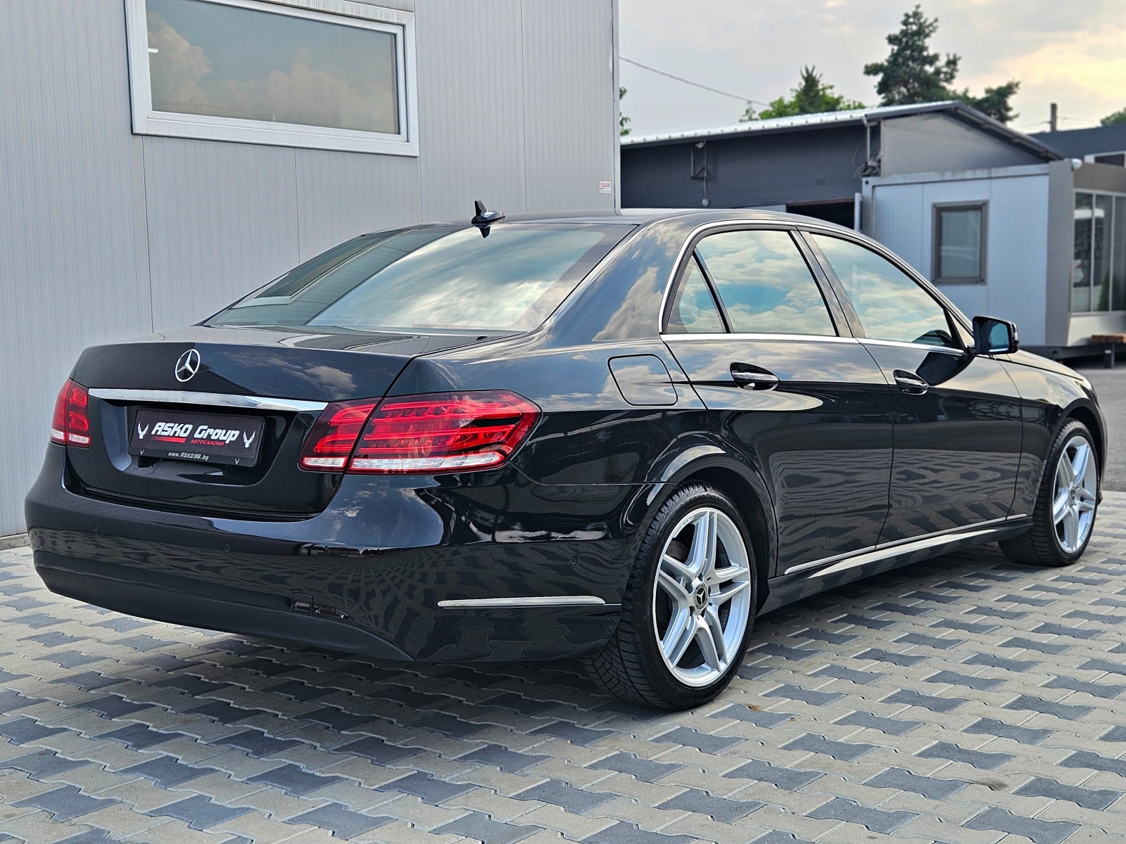 Mercedes-Benz E 350 AMG/4MAT/GERMANY/DISTR/ОБДУХ/AMBIENT/HARMAN/LIZING - изображение 5