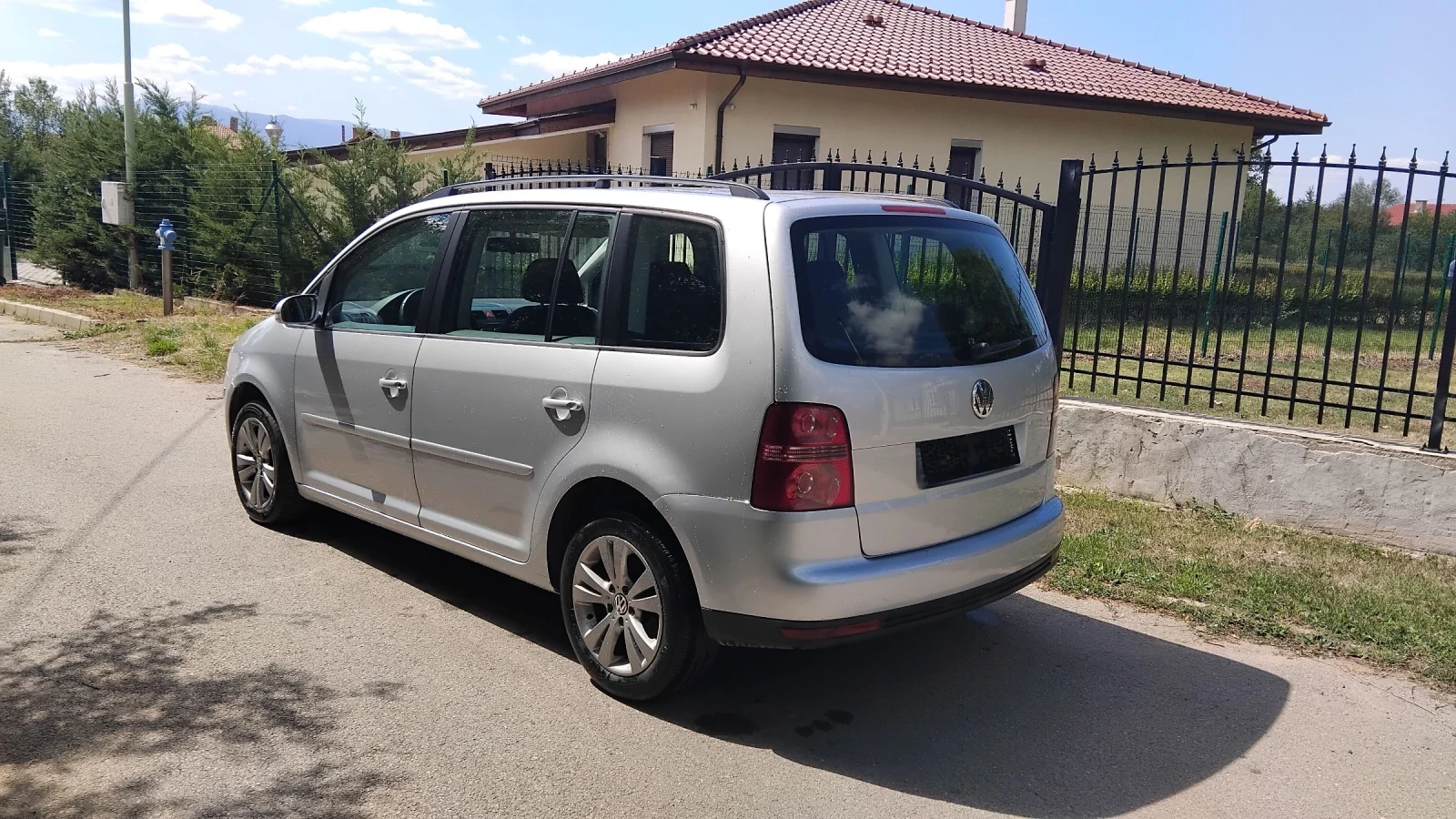 VW Touran 1.9tdi DSG - изображение 6