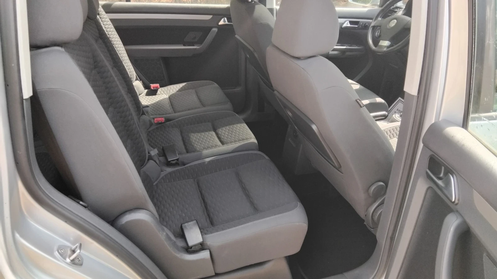 VW Touran 1.9tdi DSG - изображение 8