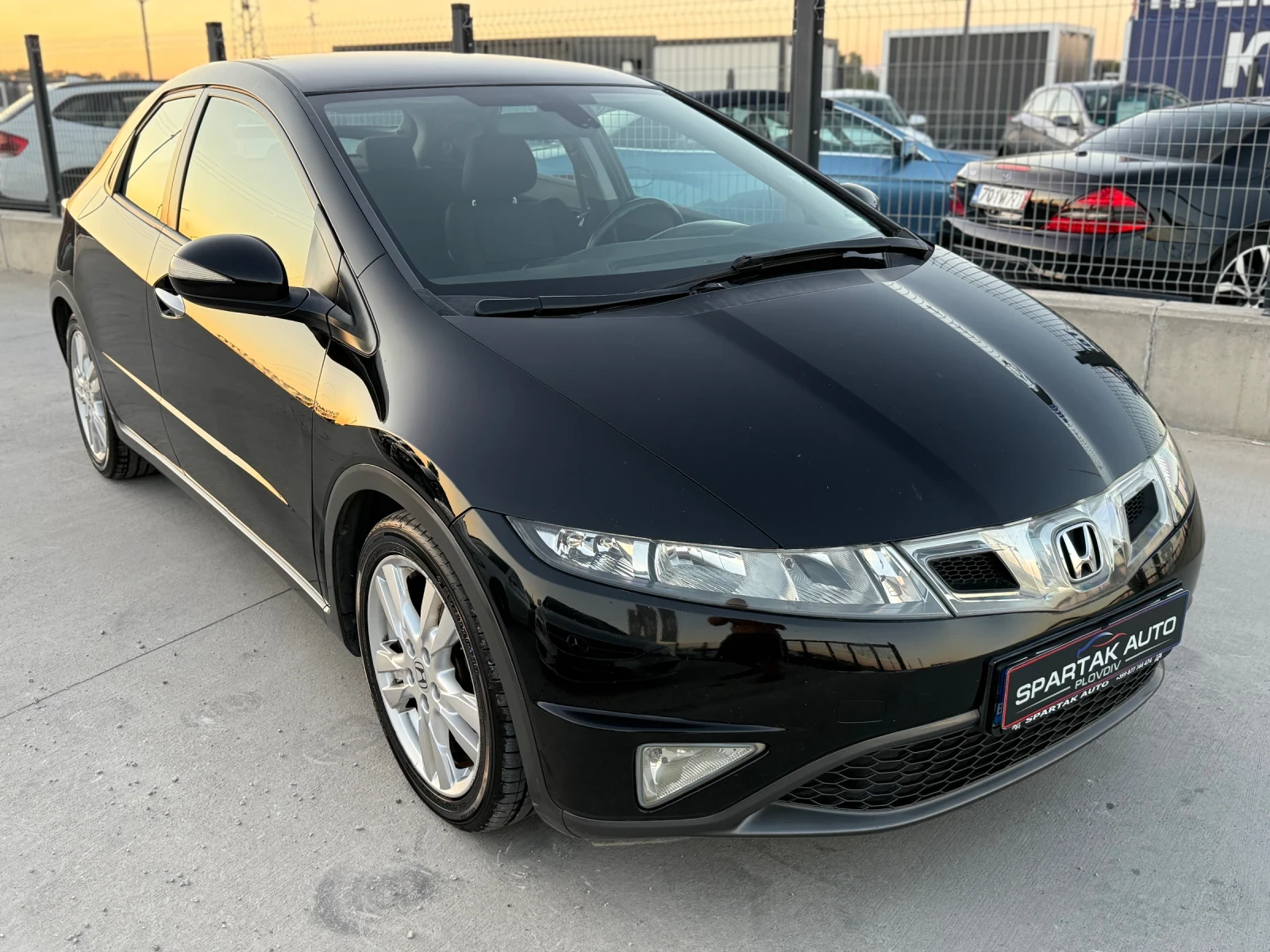 Honda Civic 2.2D* 2011г* FACE* 140к.с* РЪЧКА* ТОП СЪСТОЯНИЕ*  - изображение 3