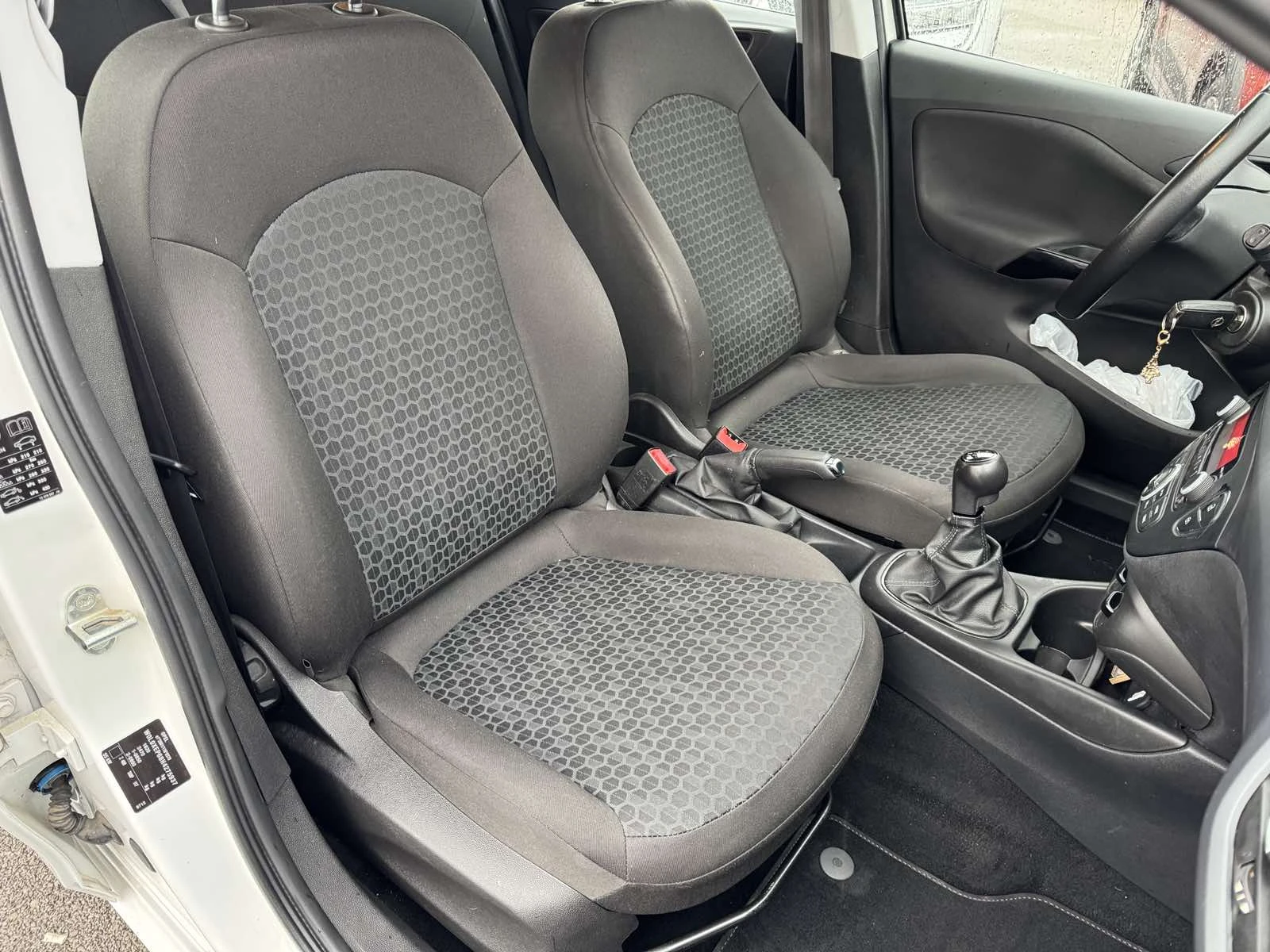 Opel Corsa 1.4I - изображение 9