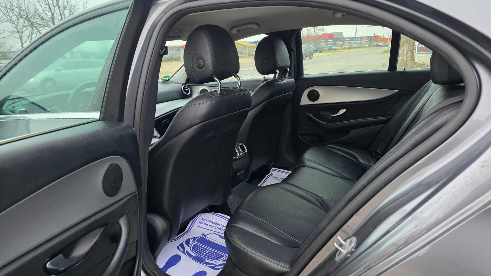 Mercedes-Benz E 220 ТОП ЦЕНА/AMG, снимка 10 - Автомобили и джипове - 53939998