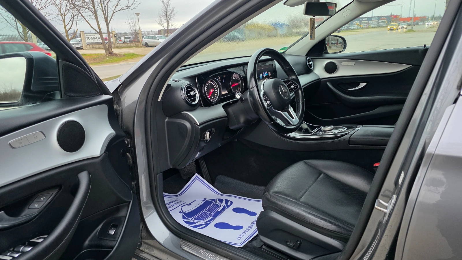 Mercedes-Benz E 220 ТОП ЦЕНА/AMG, снимка 8 - Автомобили и джипове - 53939998