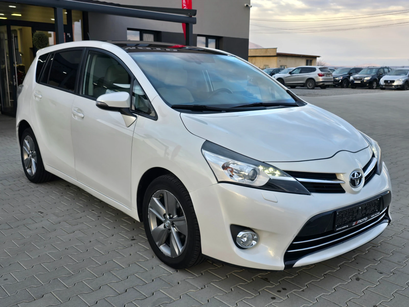 Toyota Verso 1.6D4d, Камера, Нави, Подгрев, 7 места!