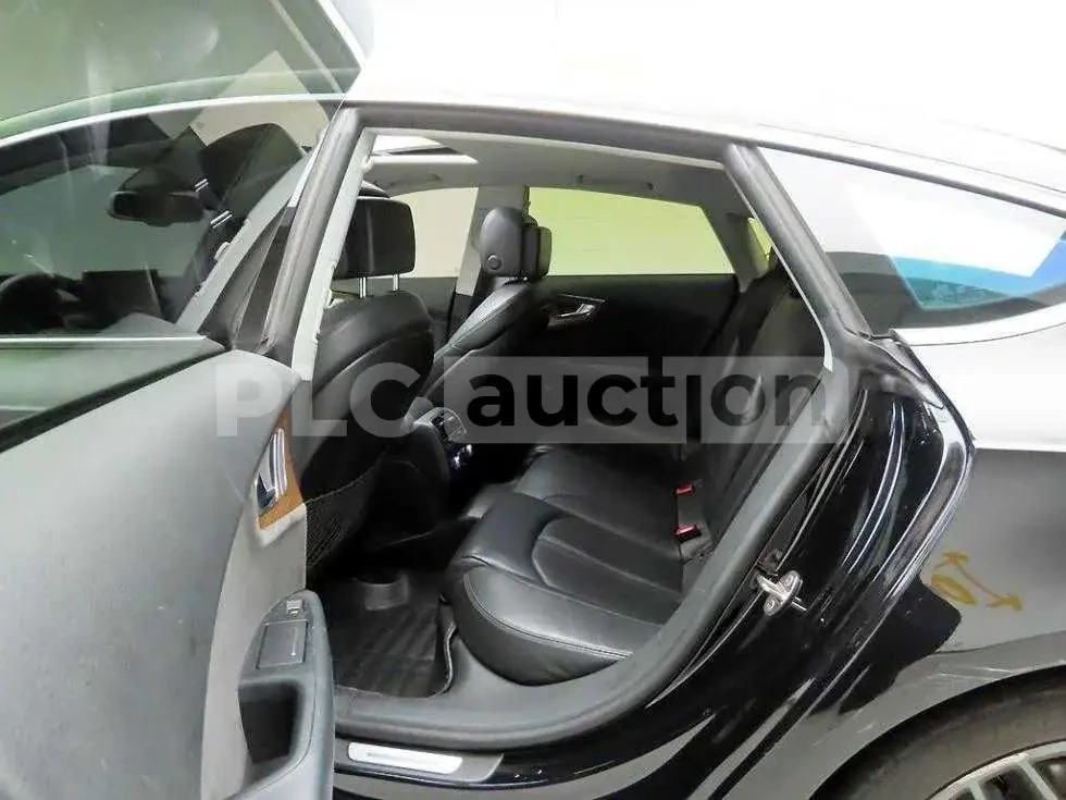 Audi A7 TDI / CARFAX, снимка 10 - Автомобили и джипове - 54744911